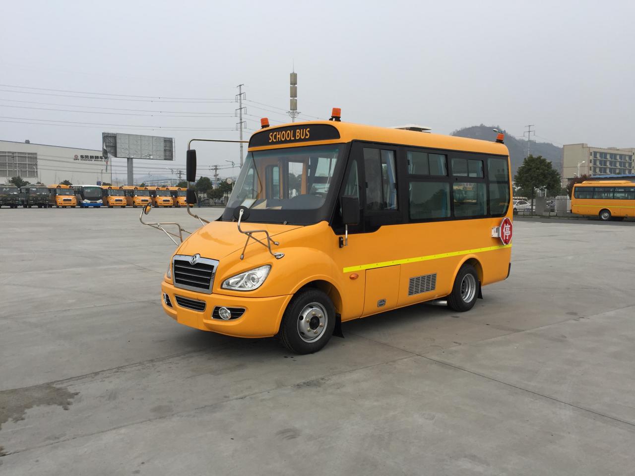 东风超龙10-19座专用校车 校车东风校车19座幼儿园校车19座专用校车